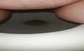 Chubby babe shitting
